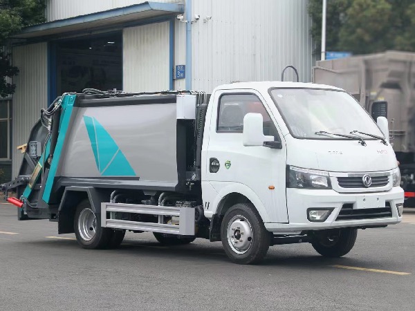 東風途逸藍牌地下車庫壓縮垃圾車｜垃圾收集車｜掛桶垃圾車